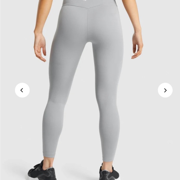 NWT Gymshark Training Leggings - Grey size medium - Picture 3 of 6